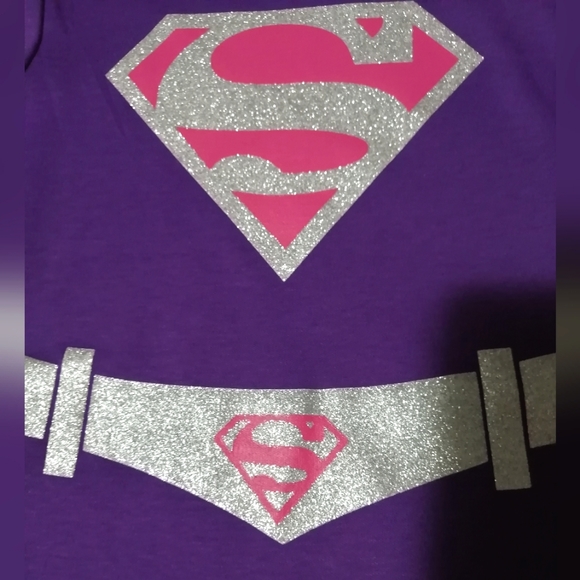 🔥SALE🔥 Supergirl DC Comics Sparkly Baby Girl's Onesie Bodysuit NWT Sz 18-24M - Picture 3 of 6